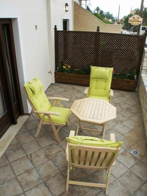 Giogarakis Suites Eleonas Ruang foto